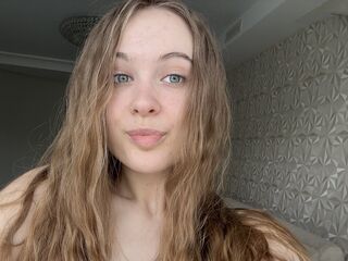 nude cam picture AlbertaClem