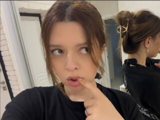 teaser cam DevonaChurchey