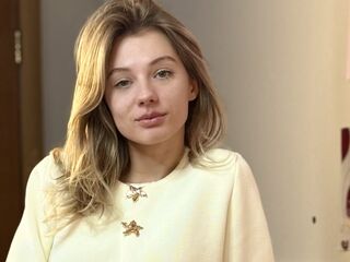 nude webcam girl picture IllaLafleche