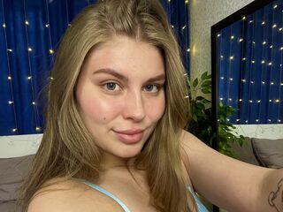 cam girl playing with sextoy MilaOlivers