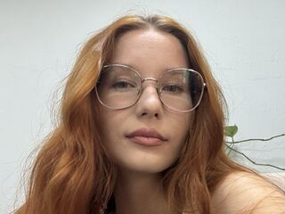 camslut topless MonicaHampton
