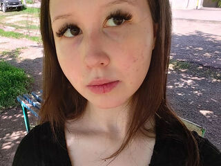 free livecam MonicaKim