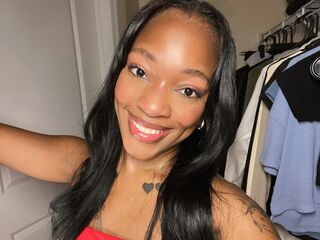 cam strip tease nicolesolace