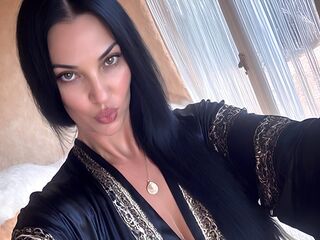 camgirl showing pussy MiaMontal
