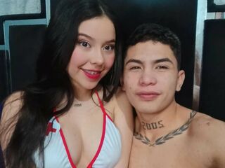 adult couple cam show JustinAndMia