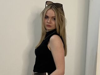naked webcam girl AlysiaCurra