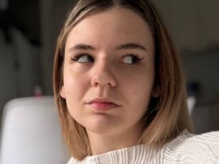 cambabe AnnikaMorgan