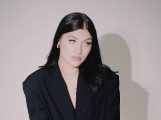 webcamgirl chat room AsiaShifman