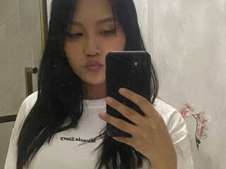 fingering camwhore BerniceMaguire