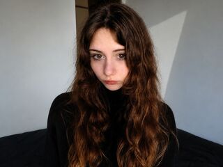 camslut spreading pussy BertaDavila