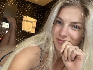 shower livesex BlondieBritt