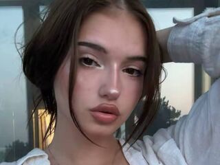 hot girl CarlosRayna