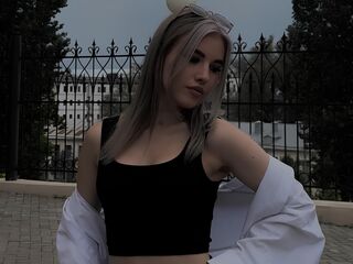 camgirl CassyHouard