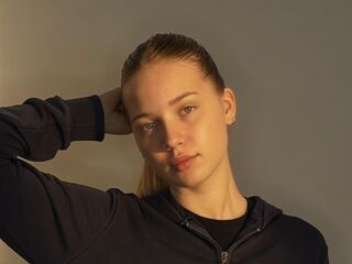 camgirl porn web cam CristalCinnamond