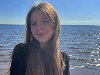 cam girl masturbating with vibrator DarcelMele