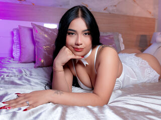 camgirl fingering wet pussy DianaBardot