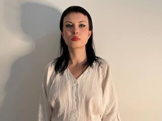 beautiful webcamgirl DilaraNatural