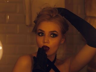camslut topless ElaineVeloz