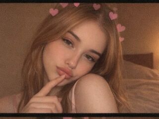 live chatroom ElaraWinslow