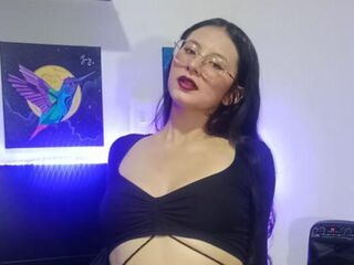 camgirl masturbating with dildo EmberCullen