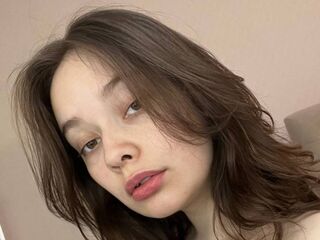 webcam strip tease show EmmaHigher