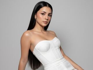 hot webcam slut EmmyRouss