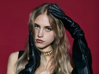 webcam girl chatroom EveTottingham