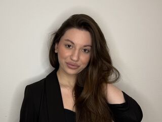 camslut spreading pussy FreedaVogtman