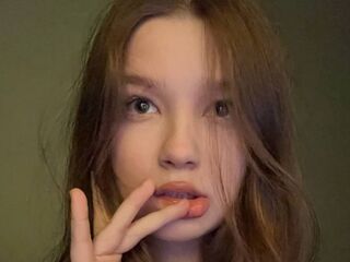 naked girl with webcam masturbating with vibrator GiseleRusinko