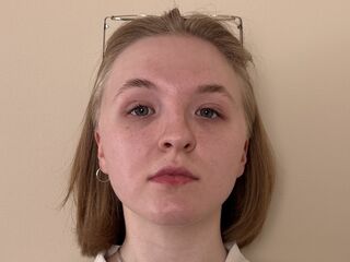 free nude webcam HienRosse