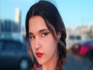 camgirl shaving pussy IvelisseConsuelo