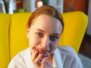 nude gamgirl KrystinaEisen