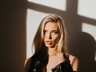 webcam strip tease show LanaSharapova