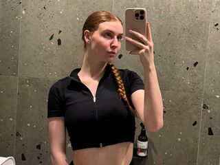 shower sex cam LessieNunz