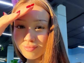 cam girl spreading pussy LucyAurexia