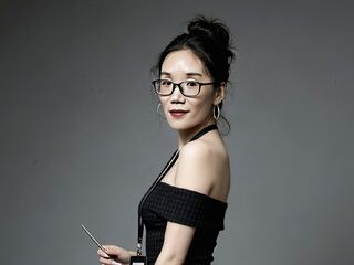 camslut naked LunaChen