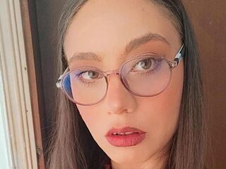 live cam girl picture MadeCristine
