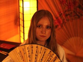 free webcam chat room MandiKressierer