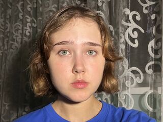hot strip tease webcam MariaSavastru
