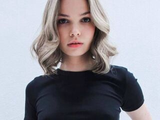 live webcam model MarielMessina