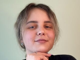 cam girl video MichaeleBendall