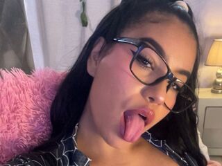 camgirl masturbating with dildo MihaCameron