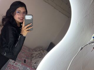hot camwhore MiraSterling