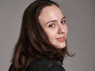 adult cam chat MonaStout