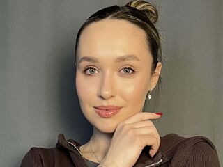 camslut naked MonicaPrecella