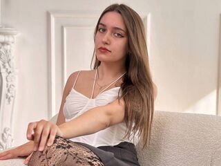 camgirl live MonikaHarris