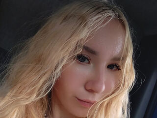 hot cam girl masturbating with vibrator NikaFrosha