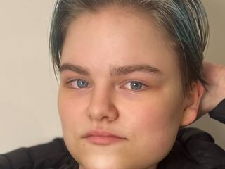 webcam show NilaPerine