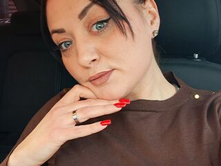 camgirl shaving pussy NorahBlanka