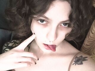 camslut showing pussy ReaganFroid